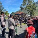 Pastikan Sitkamtibmas Aman Kondusif, Kapolres Puncak Jaya Pimpin Patroli Dialogis Gabungan TNI-POLRI di Seputaran Kota Mulia