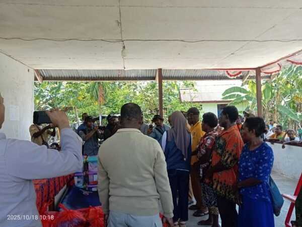 Sinergi Pemda dan Polsek Pantai Timur Bantu Korban Gempa