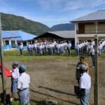 Kasat Binmas Polres Tolikara Tanamkan Disiplin di SMA YPPGI Karubaga