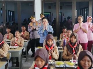 Titiek Soeharto: Terima Kasih Kapolri Sudah Ikut Perbaiki Pendidikan di Indonesia