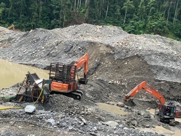 Tambang Ilegal Manokwari Merajalela, Dugaan Aliran Upeti ke Oknum Mencuat