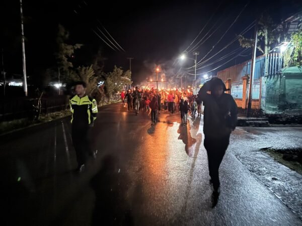 Polres Jayawijaya Bersama Jajaran Amankan Pawai Obor Paskah di Wamena