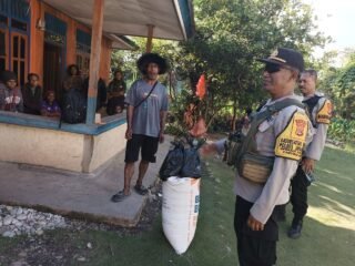 Upaya Persuasif Polres Jayawijaya Jaga Sitkamtibmas Pasca Putusnya Jembatan Wouma