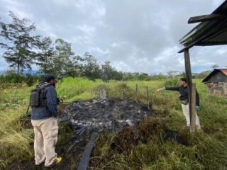 Penemuan Mayat di Jalan Moai, Polsek Wamena Kota Evakuasi Korban Perang Suku