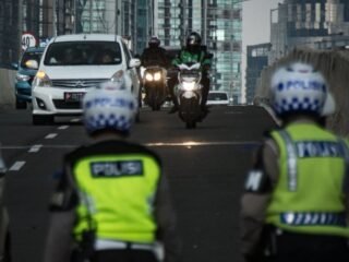 Mengapa Sepeda Motor Dilarang Melintas di Jalan Layang Non Tol? Ini Alasan Keselamatan dan Sanksi Hukumnya