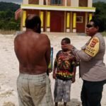 Polri Hadir untuk Sesama, Sat Binmas Polres Mamberamo Tengah Berikan Dukungan Untuk Gereja Katolik Santo Yusuf