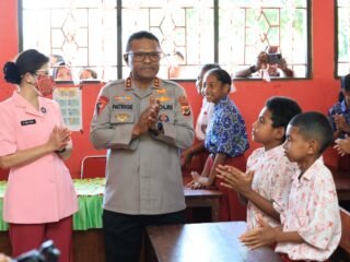 Polda Papua Uji Coba MBG Pola Prasmanan di SD Inpres Dok 8, Utamakan Gizi dan Edukasi